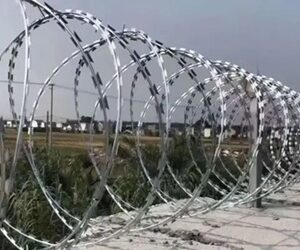 concertina wire 1